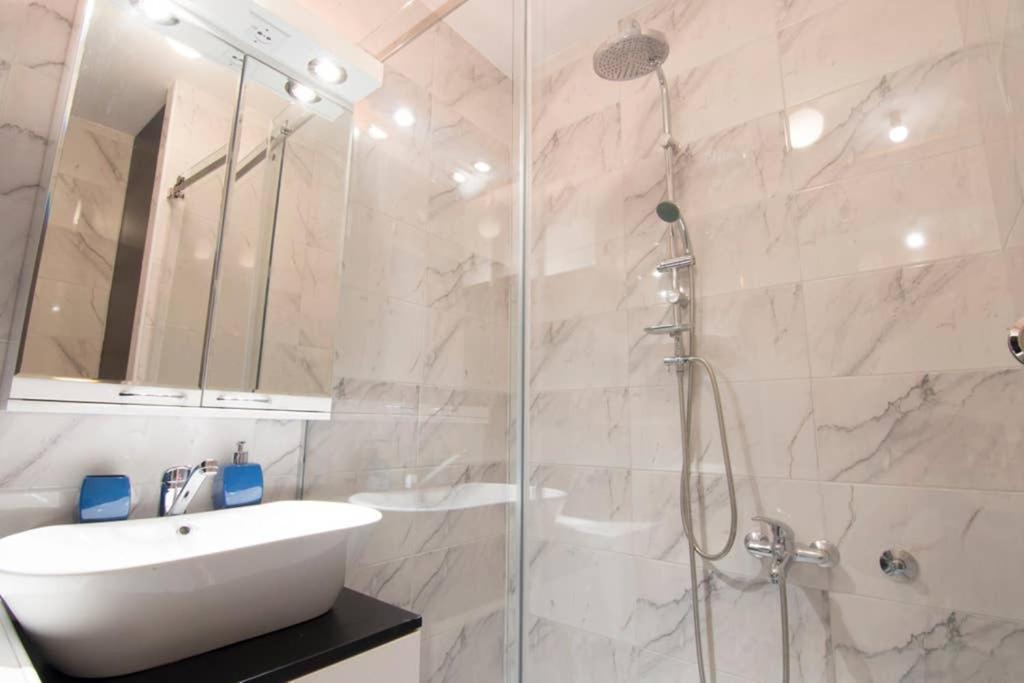 Maxim Apartment Belgrad Exterior foto